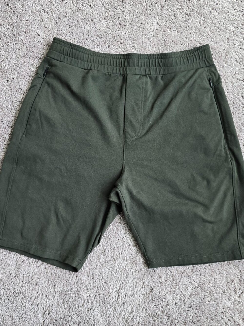 Public Rec Daymaker Shorts Mens 34 Regular Hunter Green Zip Pockets Athletic 34R